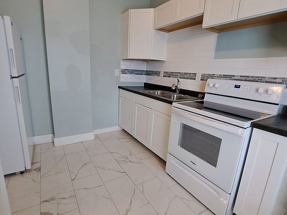 2nd image of 227 Livingston Ave