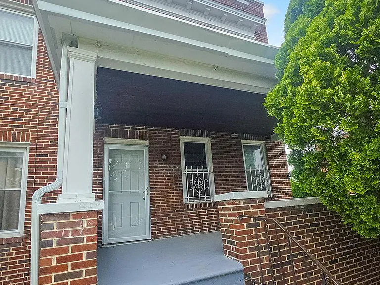 3200 Normount Ave — Photo 5