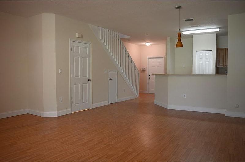 2nd image of 6522 Catalina Ln