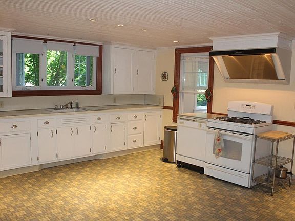Large Kitchen