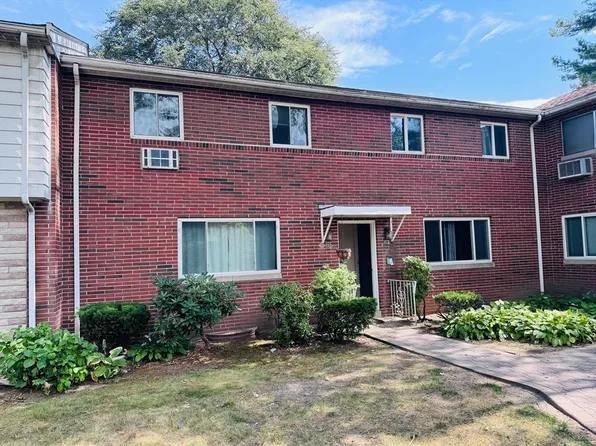 155 Bishop Dr Unit 155, Framingham, MA 01702