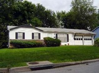 13101 Sycamore Ave, Grandview, MO 64030