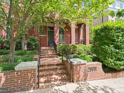 2999 38th St NW, Washington, DC, 20016