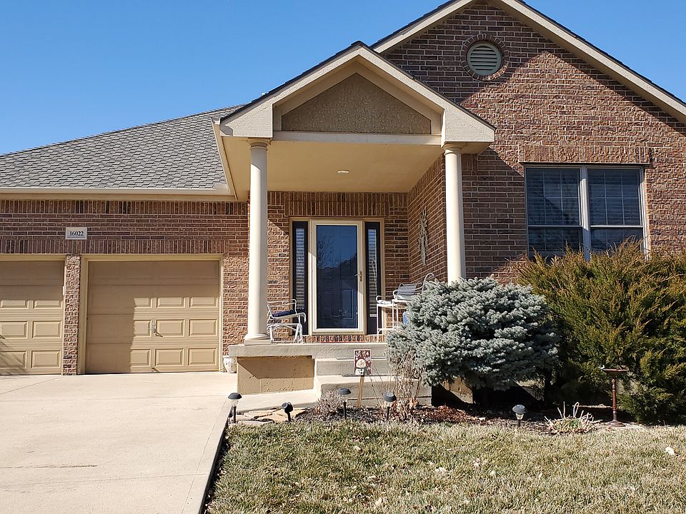 16022 Locust St, Olathe KS