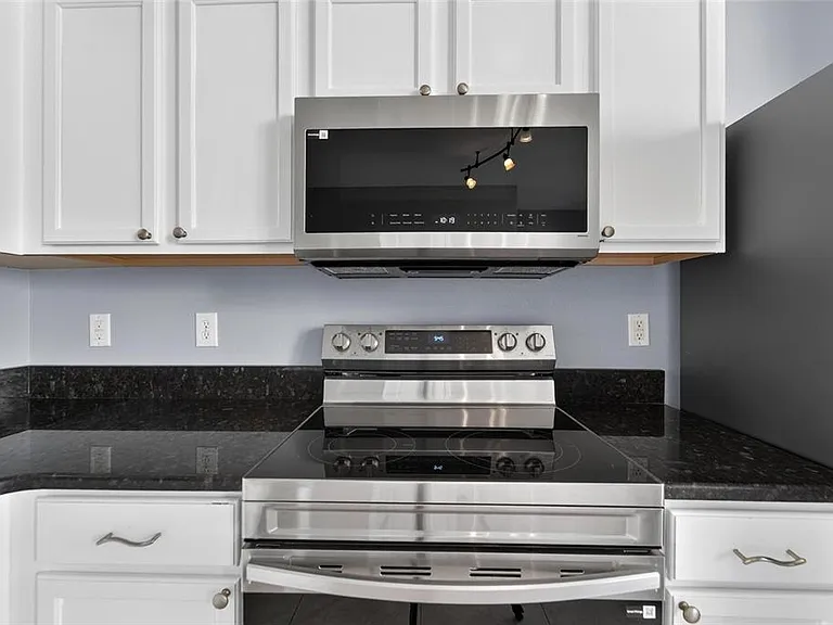 3186 Bayshore Oaks Dr — Photo 30