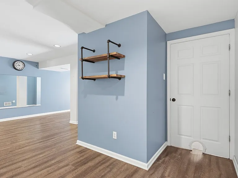 8818 Blue Sea Dr — Photo 25