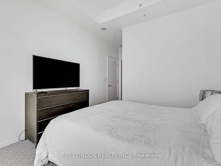 180 University Ave #5807 — Photo 23