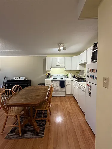 1691 Cambridge St Photo 1