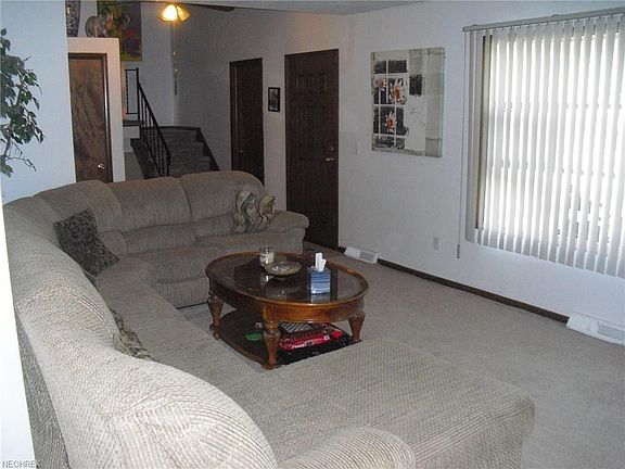 3rd image of 135 Valley Forge Cir