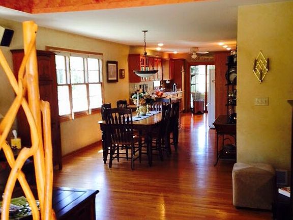 2nd image of 1415 Coral Bell Dr