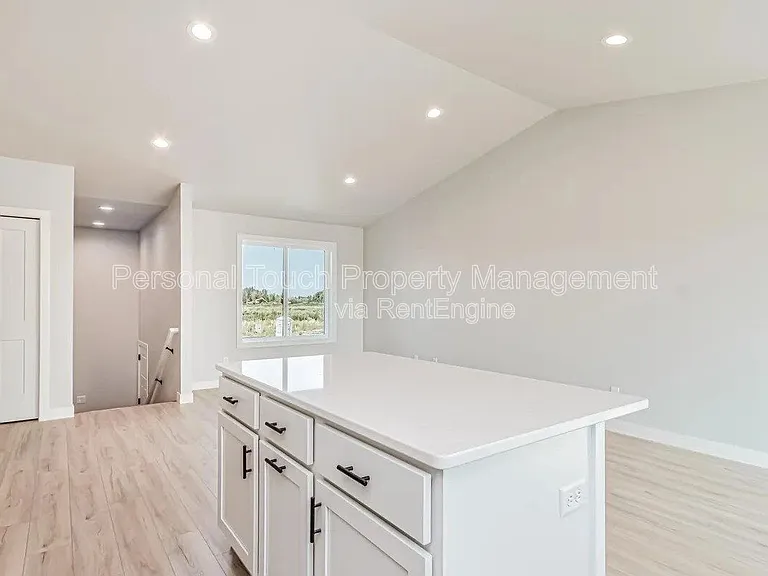 6756 66th Ave S — Photo 4
