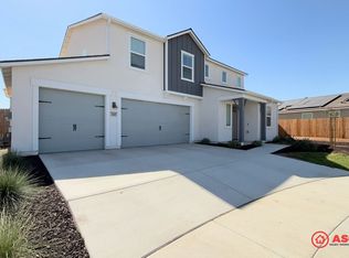 14307 Shady Tree Ct, Bakersfield, CA 93314