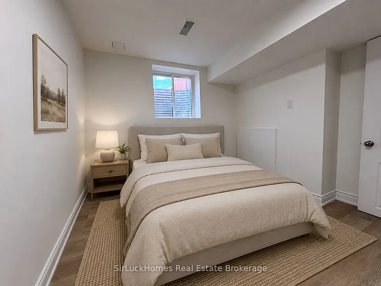 78 Starhill Cres — Photo 13