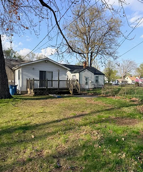 34295 Glover St — Photo 3
