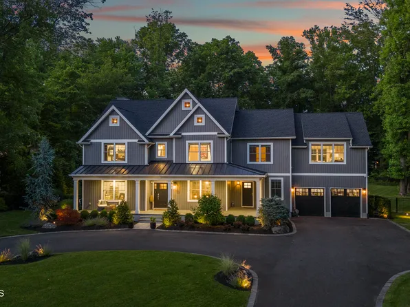 82 Sunnybank Drive, Shrewsbury Boro, NJ 07702