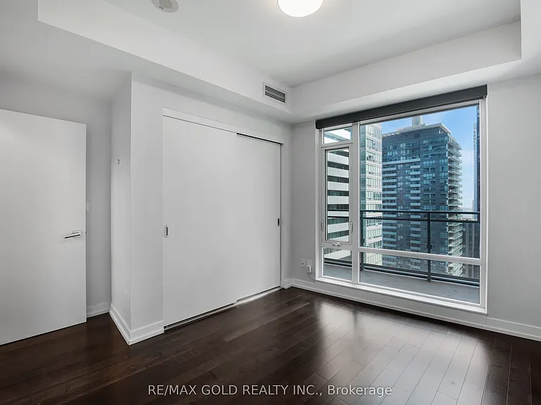 21 Widmer St #2209 — Photo 15