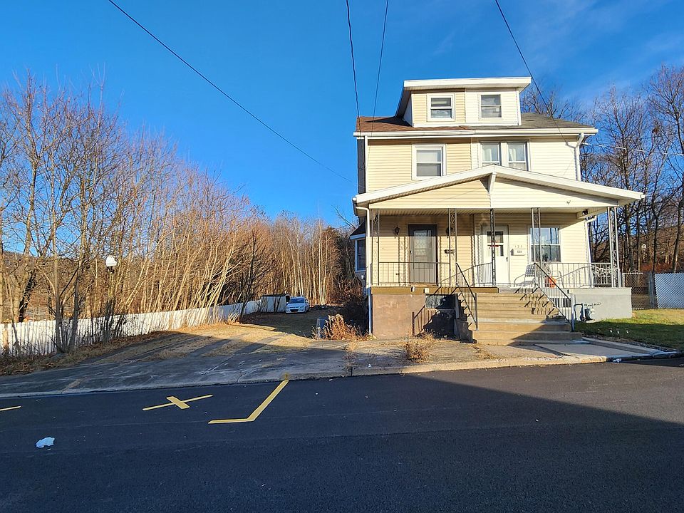 1st image of 123 S Pine St