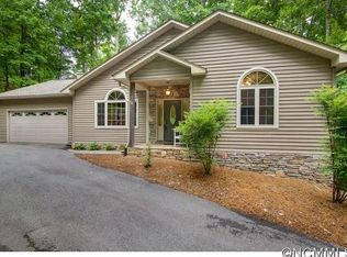 29 Walelu Ct, Brevard, NC 28712