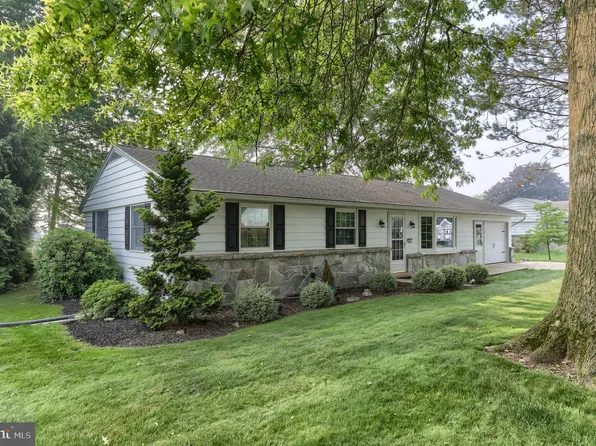 620 Plymouth Dr, Myerstown, PA 17067