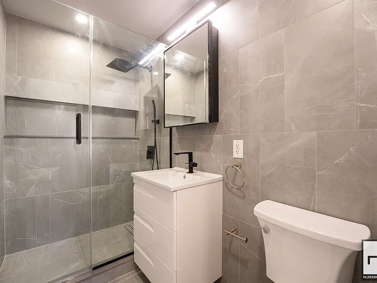 103 Essex St #2RF — Photo 17