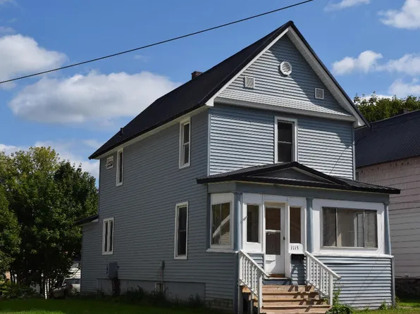 1113 Tweed St, Sault Sainte Marie, MI 49783