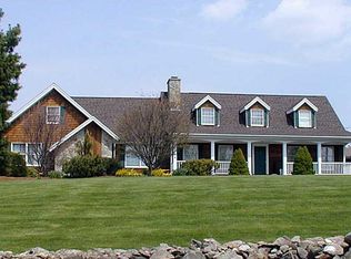 530 Angell Rd, Lincoln, RI 02865