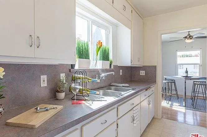 12326 Stanwood Dr — Photo 2