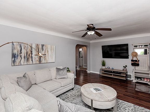 5th image of 3521 68th St