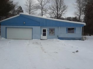 21768 Riverhaven Dr, Paris, MI 49338