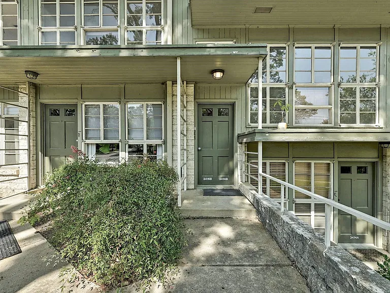 3416 Enfield Rd #B — Photo 3