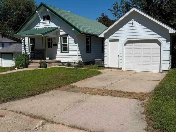 114 S 19th St, Clarinda, IA 51632