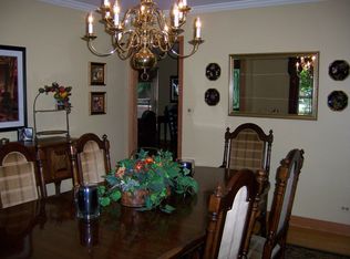 1524 Preston Rd, Naperville, IL 60563