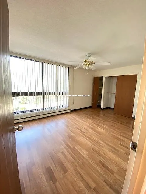 2 bed, $3,200 — Photo 1