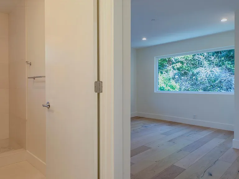 344 Laurel Way — Photo 16