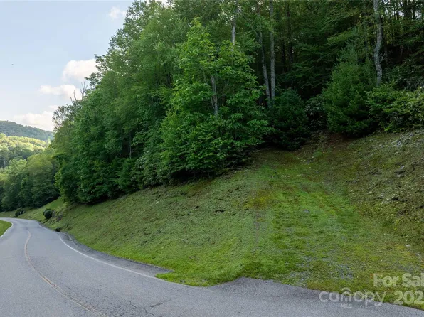 108 Firethorn Trl, Blowing Rock, NC 28605