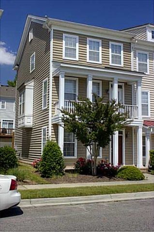 1st image of 233 Tigerlilly Dr