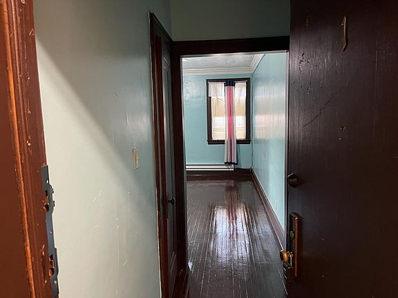 2nd image of 1820 Wymore Ave APT 1