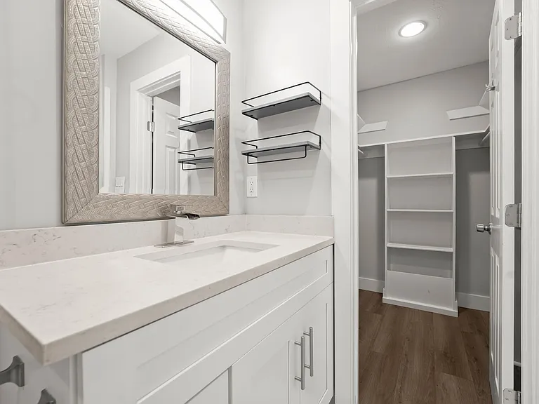 6410 Chimney Creek Cir #B — Photo 16