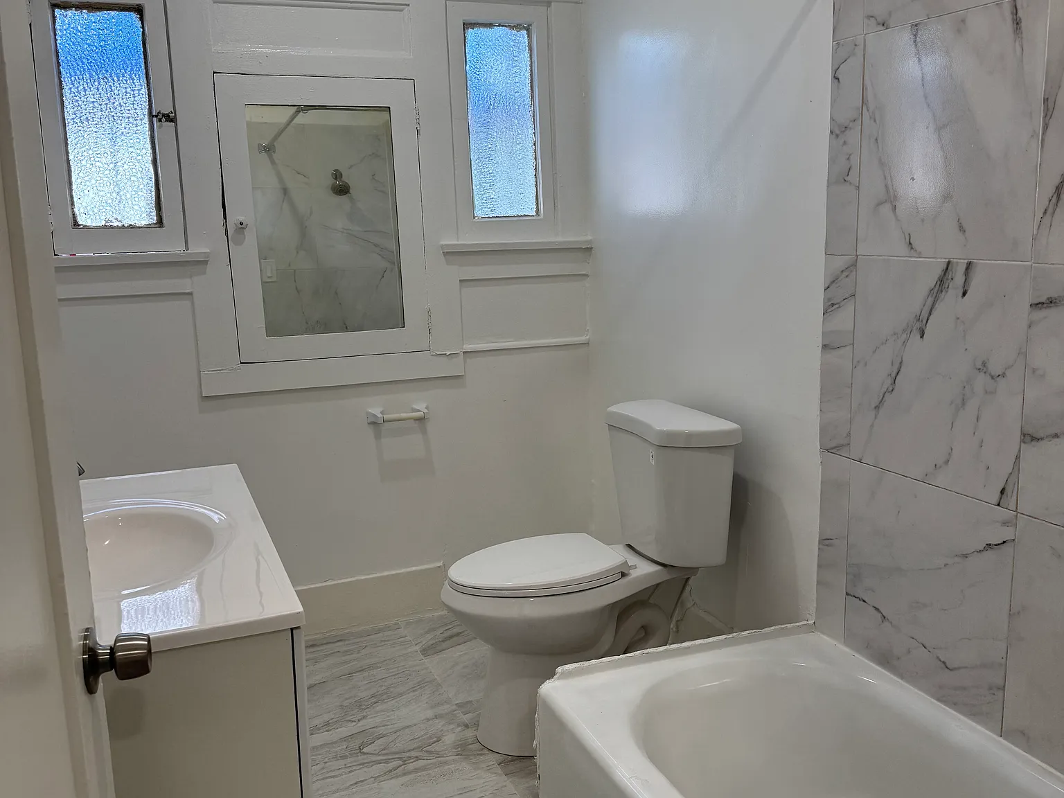 2 bed, 950 sqft, $2,200 — Photo 4