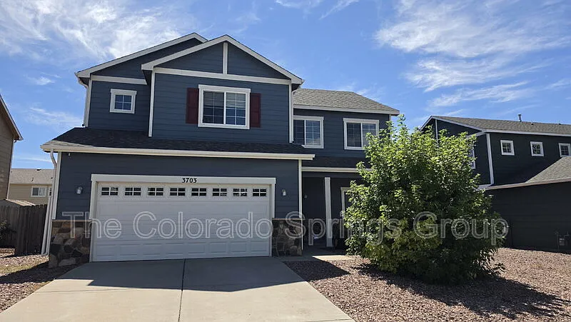 3703 Chia Dr