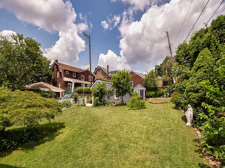 6051 Grafton St — Photo 26