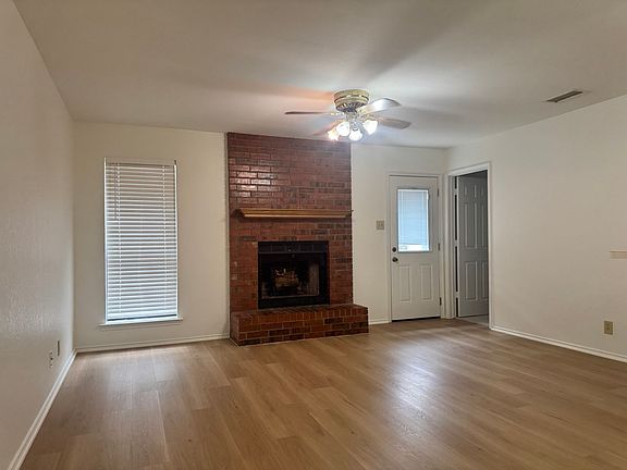 4th image of 2812 Howard Ct