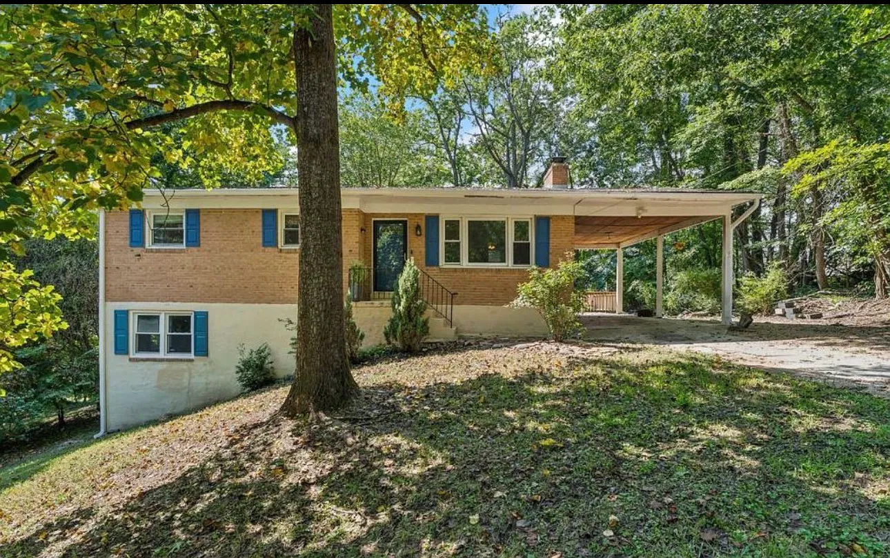 11009 McKay Rd — Photo 1