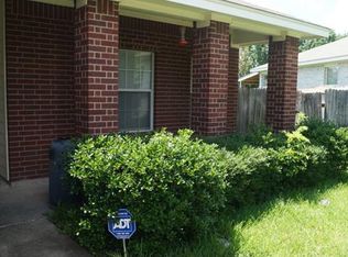 208 Cavalry Trl, Elgin, TX 78621