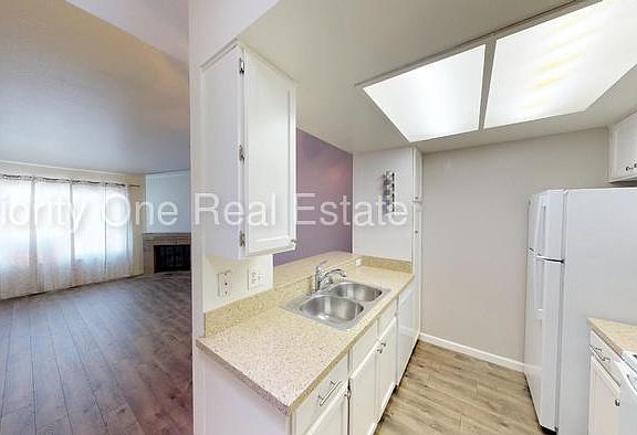 5th image of 4757 Mansfield St APT D