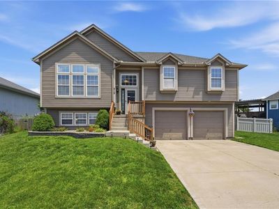 612 NW Whitney Dr, Grain Valley, MO, 64029