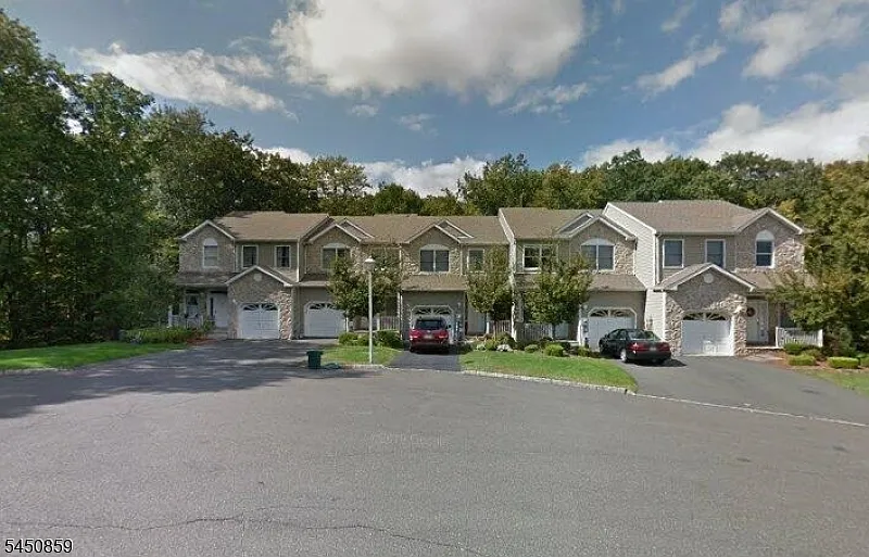 3 bed, 2.5 bath, $3,750 — Photo 3