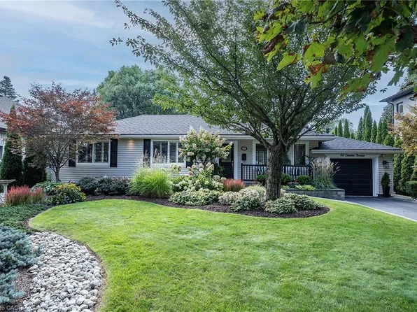 66 Garden Ave, Hamilton, ON L9G 2J5