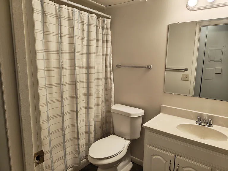 814 Centre St #2 — Photo 13