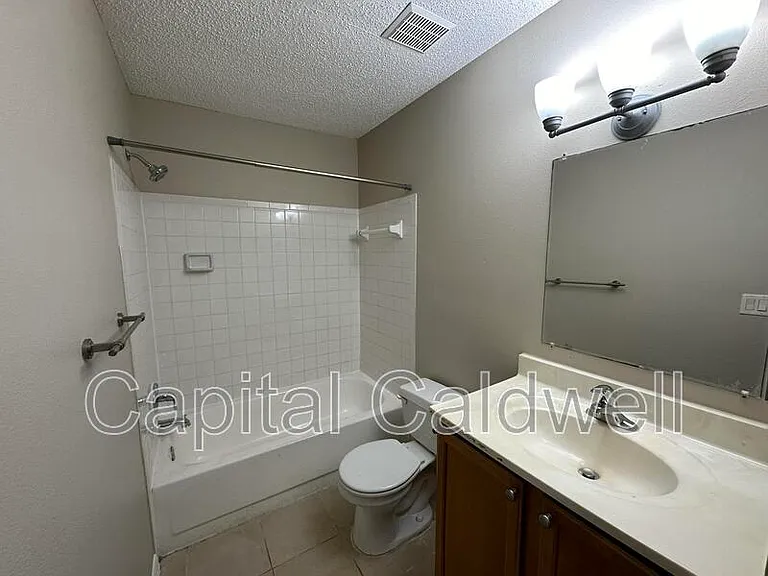 209 Lake Brook Cir #LB103 — Photo 35